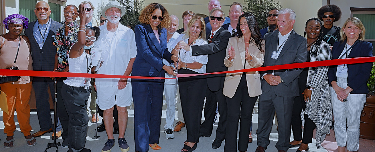 Photo of Ribbon Cutting