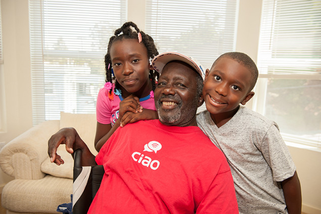 Resident Richard Reynolds with visting niece Miylekah Olujimi, 10 years old, and nephew Miylek Oluji