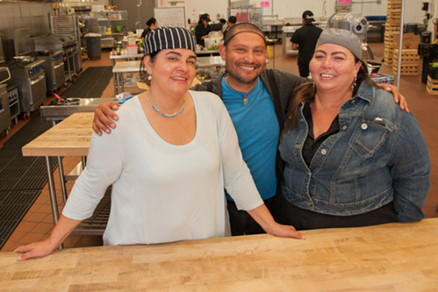 (l-r) Carmen Herrera-Mansir, Cesario Ruiz, Amy Mascareñas