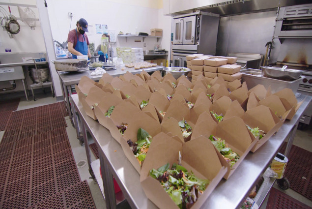 photo fo food preparation at La Cocina